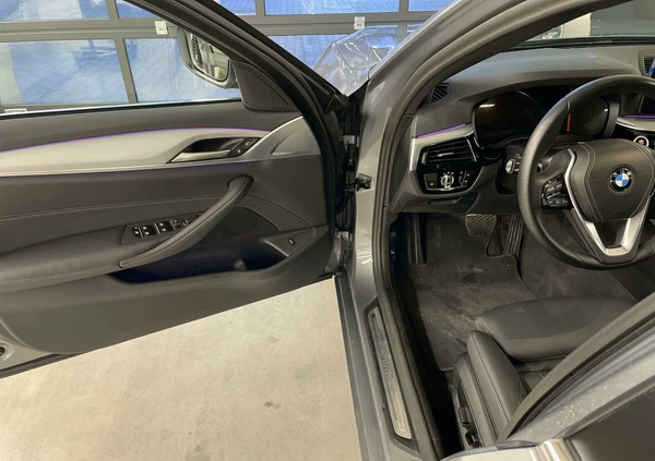 BMW Seria 5 cena 239000 przebieg: 8292, rok produkcji 2023 z Maszewo małe 154